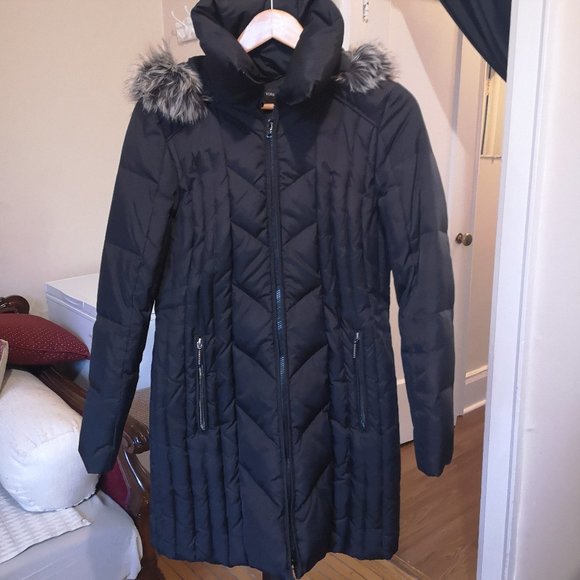 Jones New York black woman's winter coat with detachable hood - Picture 2 of 15